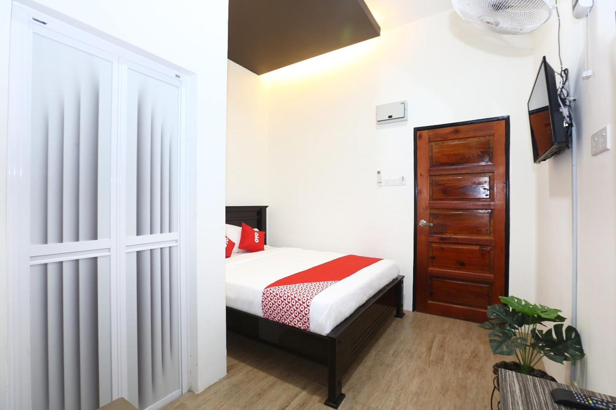 Super Oyo 89678 Ady Hotel Kuala Terengganu Exterior foto